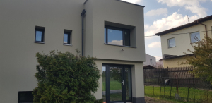 Duży dom jednorodzinny