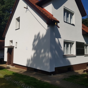  Termoizolacja przegrody pionowe 
  Styropian Arsanit  200 mm lambda 0,31
 tynk Kabe Farby Silco Avant ziarno 1,5mm
 Komplet (usługa, materiał)